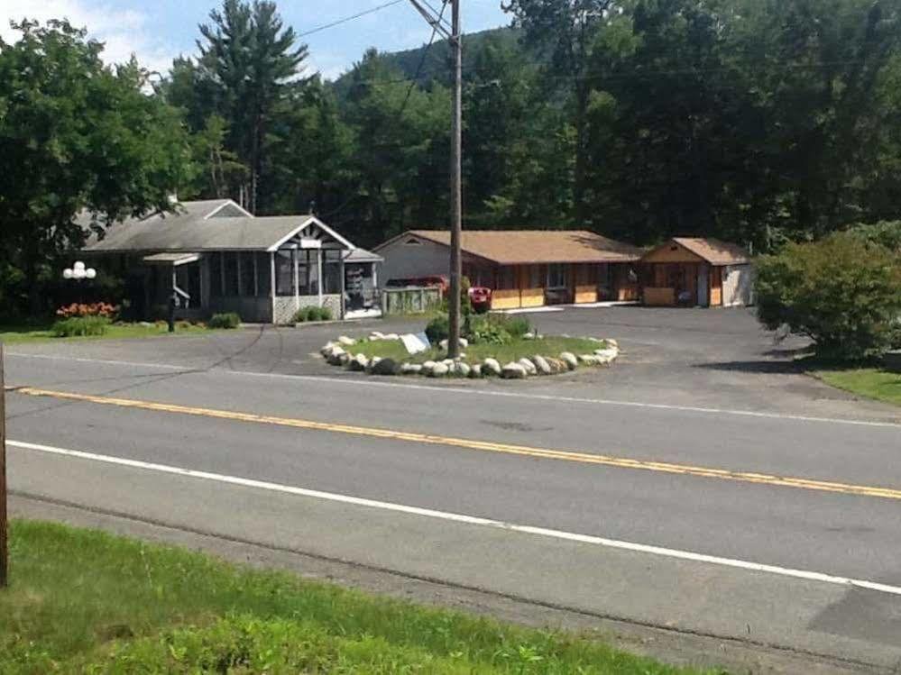 Motel King Hendrick And 2*
